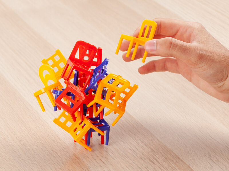 Läs mer om Spralla Stapla Stolar Spel