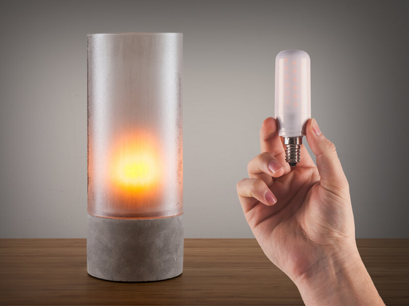 Läs mer om Flammande LED-lampa