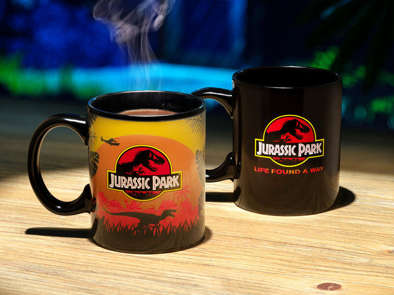 Läs mer om Jurassic Park Färgskiftande Mugg